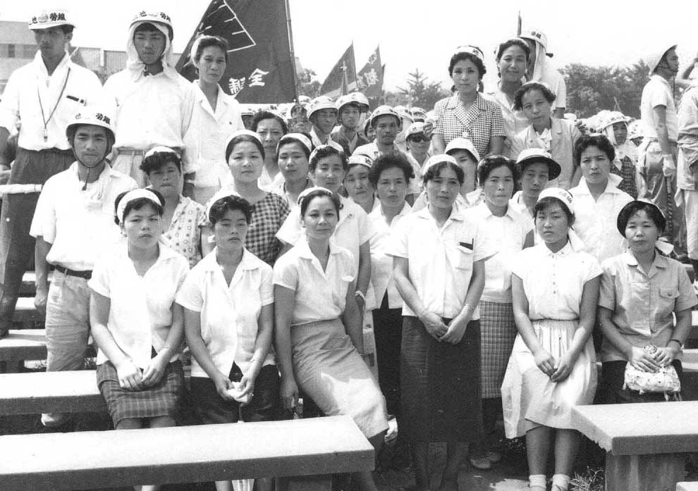 �O�r��w��O��x��